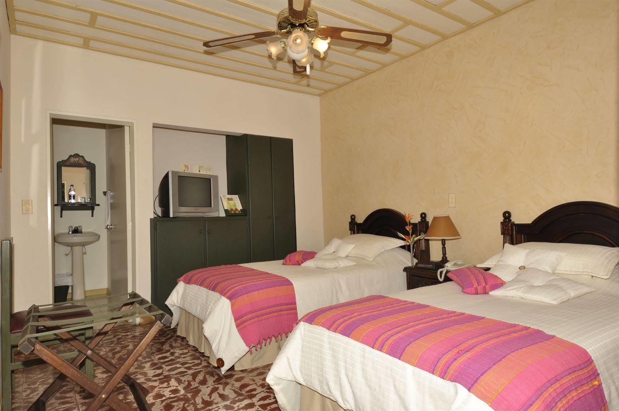 Hotel Campestre La Floresta Puerto Espejo Buitenkant foto